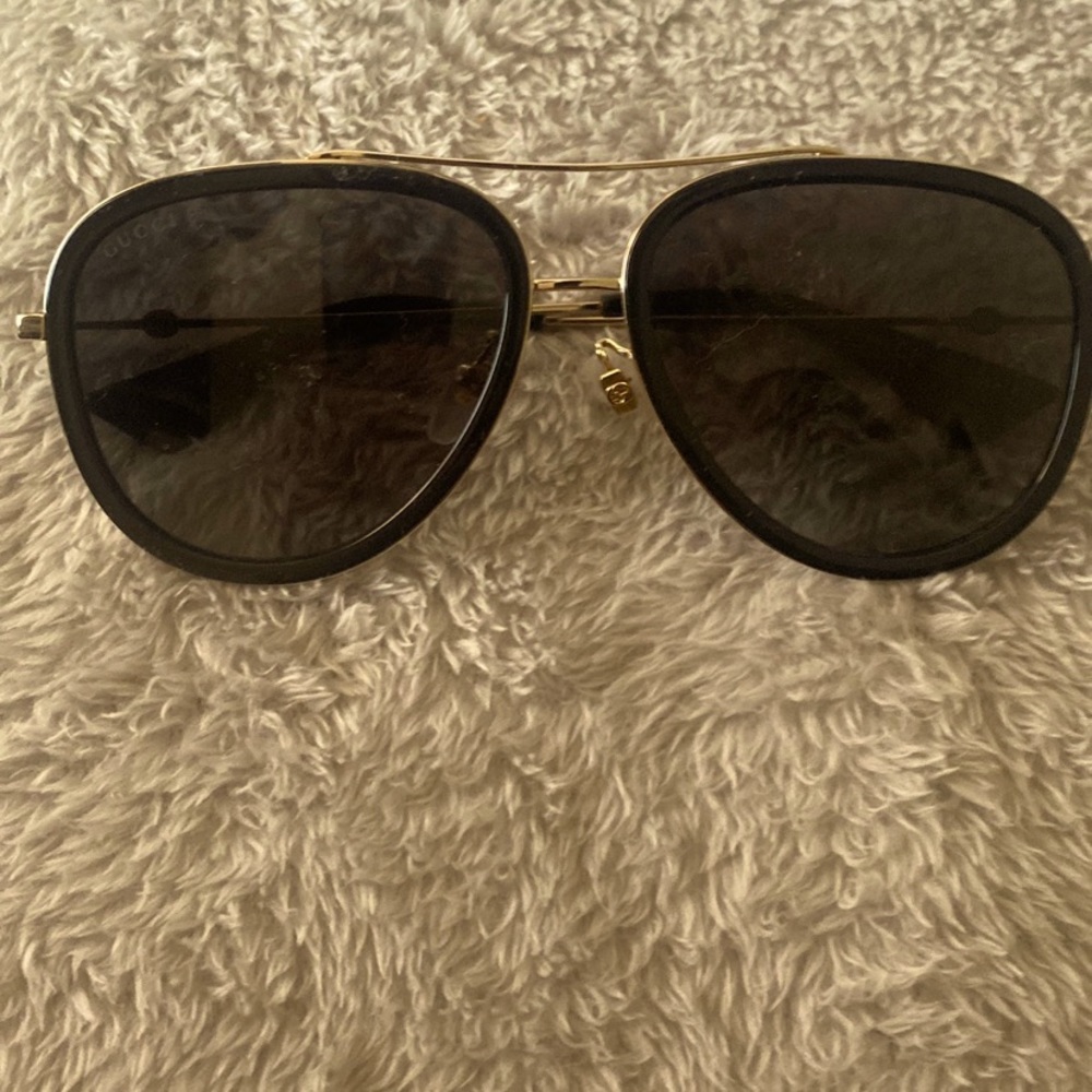Gucci aviator sunglasses